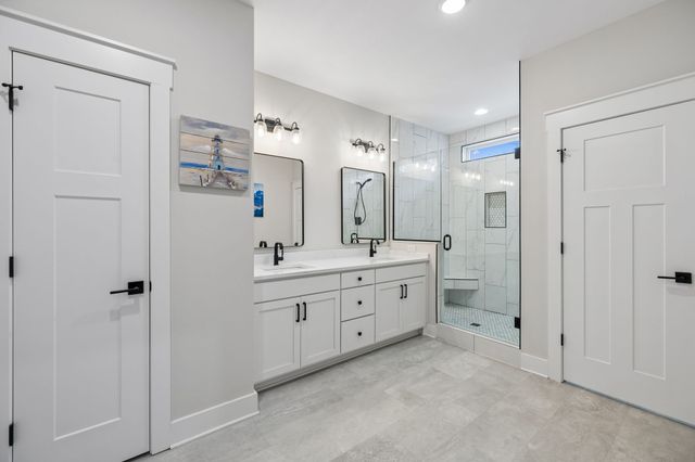 2037 W Lincoln St, Tullahoma, TN 37388