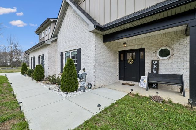 2037 W Lincoln St, Tullahoma, TN 37388