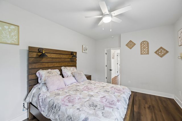 2037 W Lincoln St, Tullahoma, TN 37388