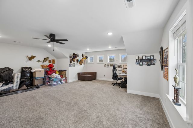 2037 W Lincoln St, Tullahoma, TN 37388