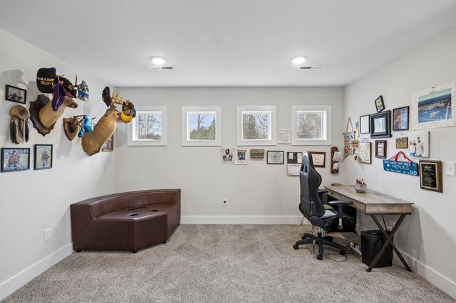 2037 W Lincoln St, Tullahoma, TN 37388