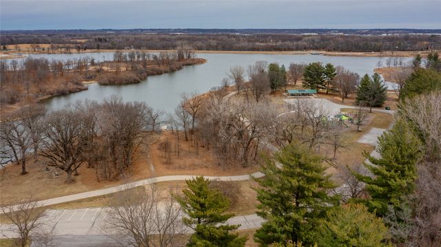 3000 E Titus Avenue, Des Moines, IA 50320