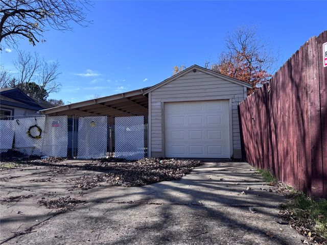 2845 Ruidosa Avenue, Dallas, TX 75228