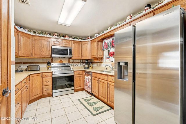 772 Aragon Avenue NE, Palm Bay, FL 32905