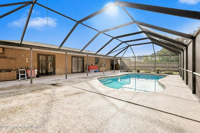 772 Aragon Avenue NE, Palm Bay, FL 32905