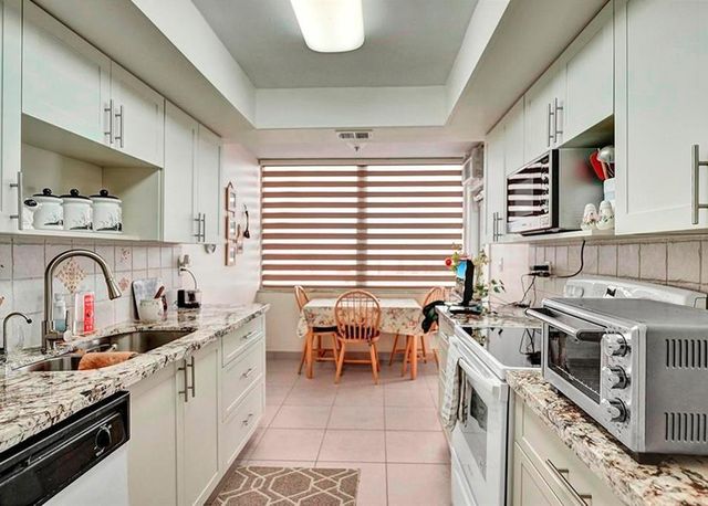 18031 Biscayne Boulevard 1004, Aventura, FL 33160