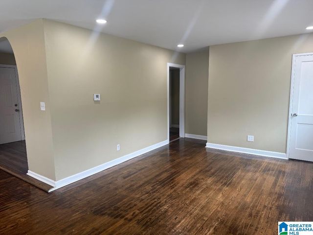 2024 HOLLINS DRIVE, Birmingham, AL 35205