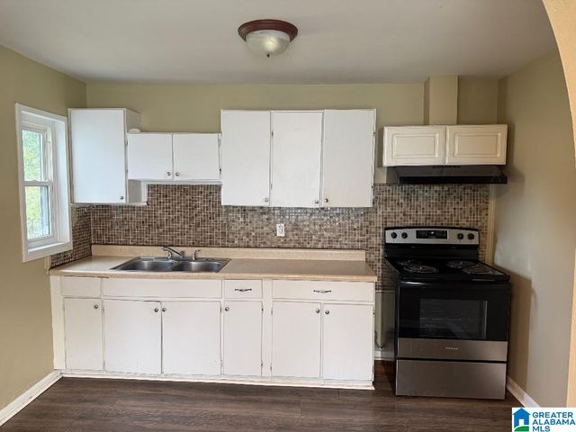 2024 HOLLINS DRIVE, Birmingham, AL 35205