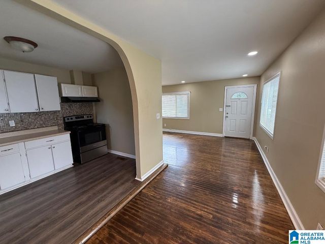 2024 HOLLINS DRIVE, Birmingham, AL 35205