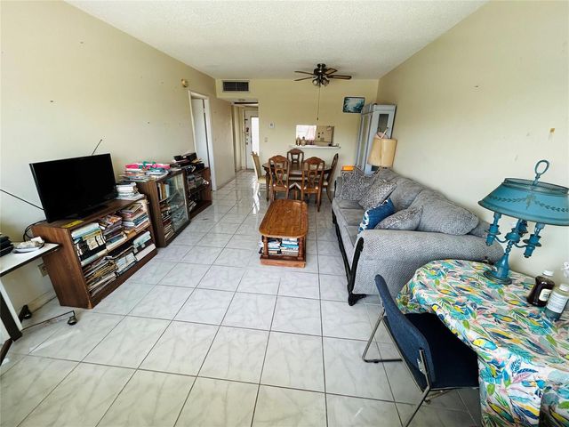 4451 NW 16th Street k308, Fort Lauderdale, FL 33313
