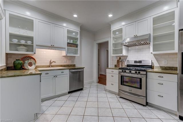 207 S Tremont Drive, Greensboro, NC 27403