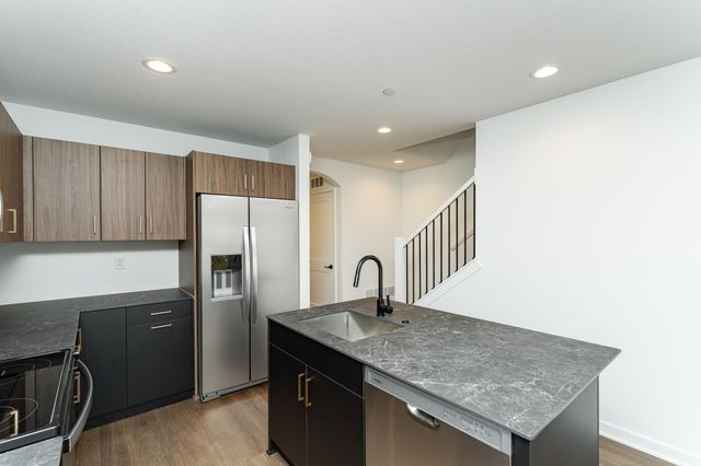 1113 Century Village Lane NE, Rochester, MN 55906