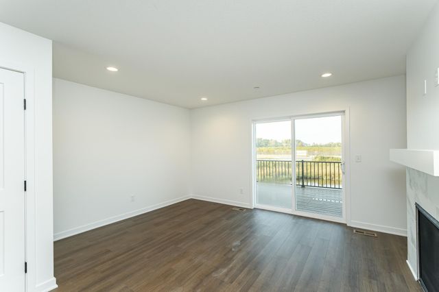 1113 Century Village Lane NE, Rochester, MN 55906