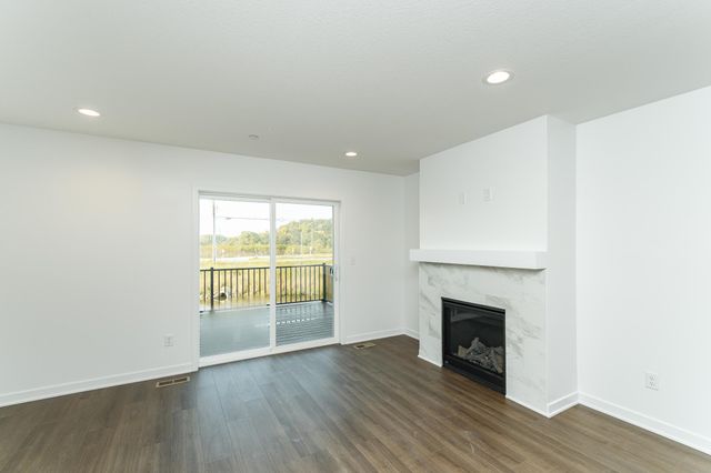 1113 Century Village Lane NE, Rochester, MN 55906