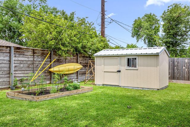1803 Millwood Drive, Houston, TX 77008