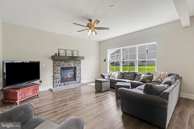 1850 SHADY LN, Mechanicsburg, PA 17055