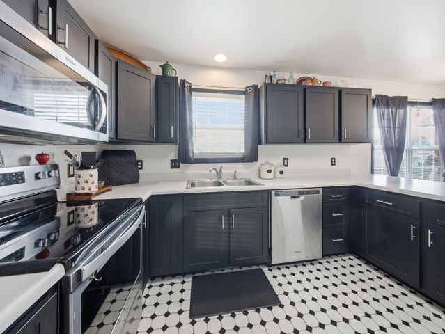 2610 E Moonlight Street, Republic, MO 65738