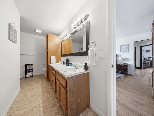 2610 E Moonlight Street, Republic, MO 65738