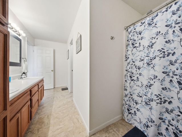 2610 E Moonlight Street, Republic, MO 65738