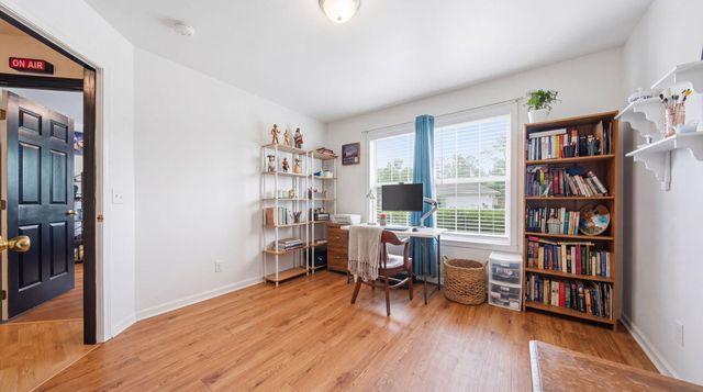 2610 E Moonlight Street, Republic, MO 65738