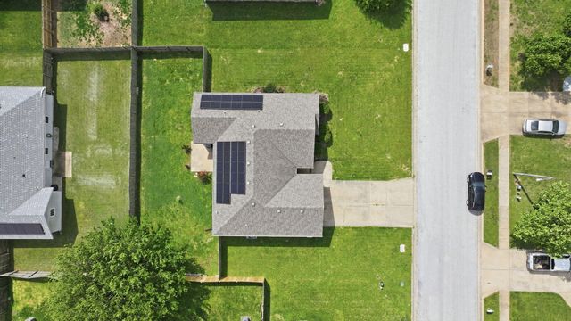2610 E Moonlight Street, Republic, MO 65738