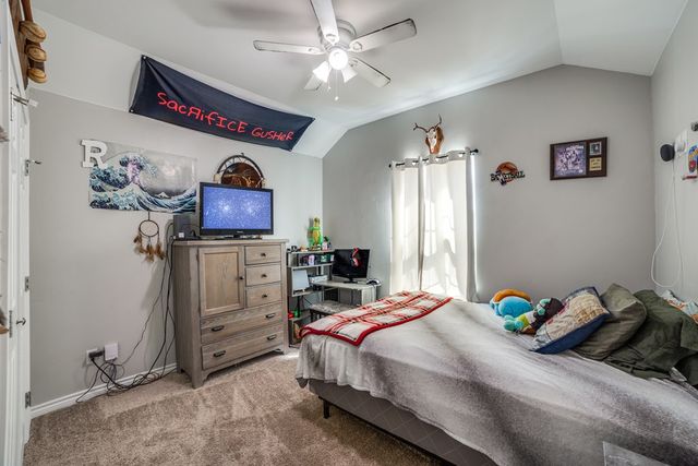 205 Canyon Lake Dr, Bandera, TX 78003