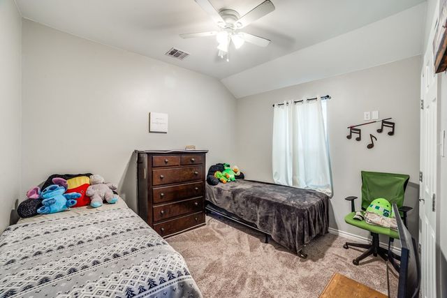 205 Canyon Lake Dr, Bandera, TX 78003