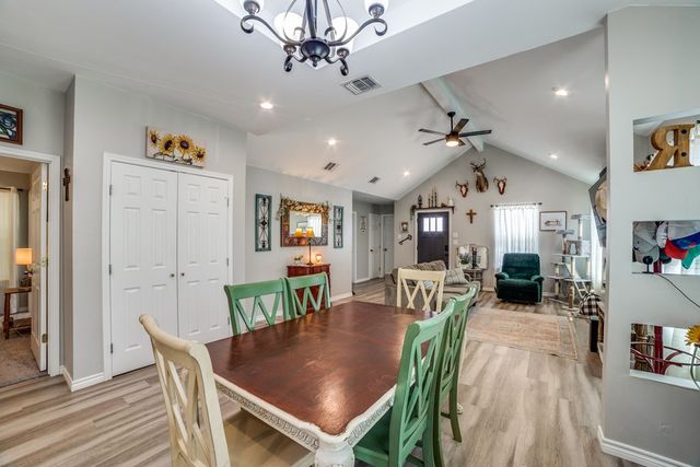 205 Canyon Lake Dr, Bandera, TX 78003