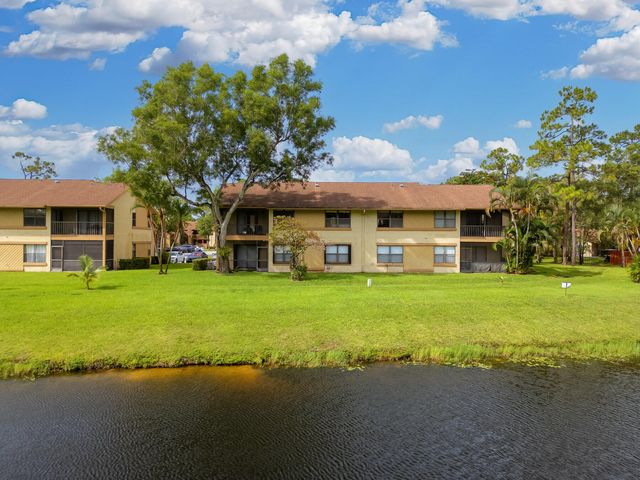 13065 Albright Court 23, Wellington, FL 33414