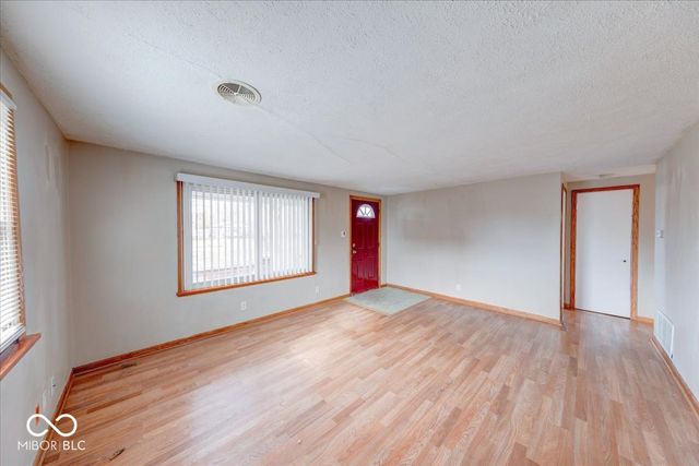 2323 N Leland Avenue, Indianapolis, IN 46218