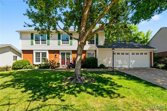 11747 Summerhaven Drive, St Louis, MO 63146