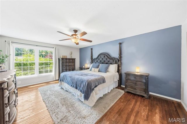 11747 Summerhaven Drive, St Louis, MO 63146