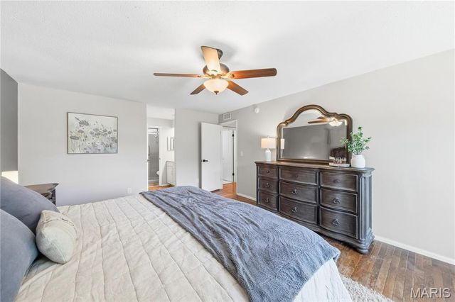 11747 Summerhaven Drive, St Louis, MO 63146