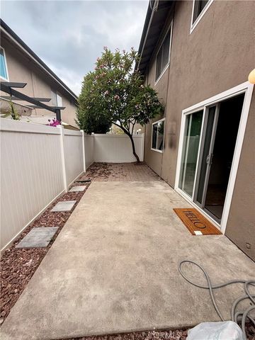 660 Glassell Street 19, Orange, CA 92866