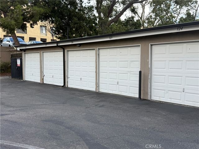660 Glassell Street 19, Orange, CA 92866