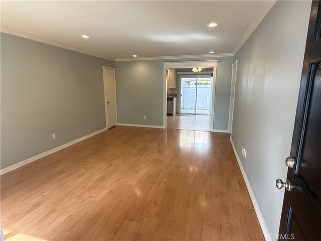 660 Glassell Street 19, Orange, CA 92866