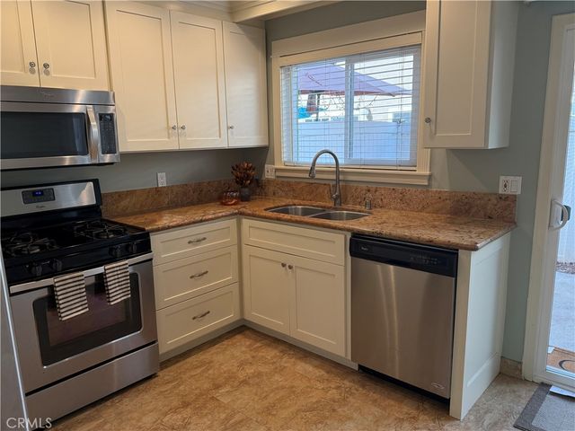 660 Glassell Street 19, Orange, CA 92866