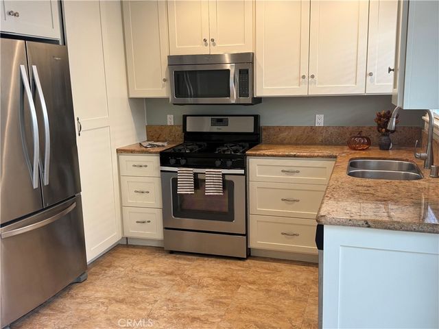 660 Glassell Street 19, Orange, CA 92866
