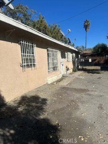 933 N Mountain View, San Bernardino, CA 92410