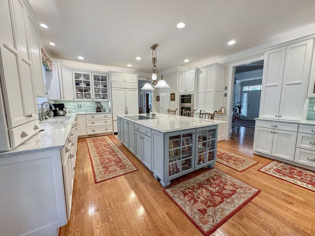 Image 17 of property listing at 8201 GREEN ICE DR, Pasadena, MD 21122