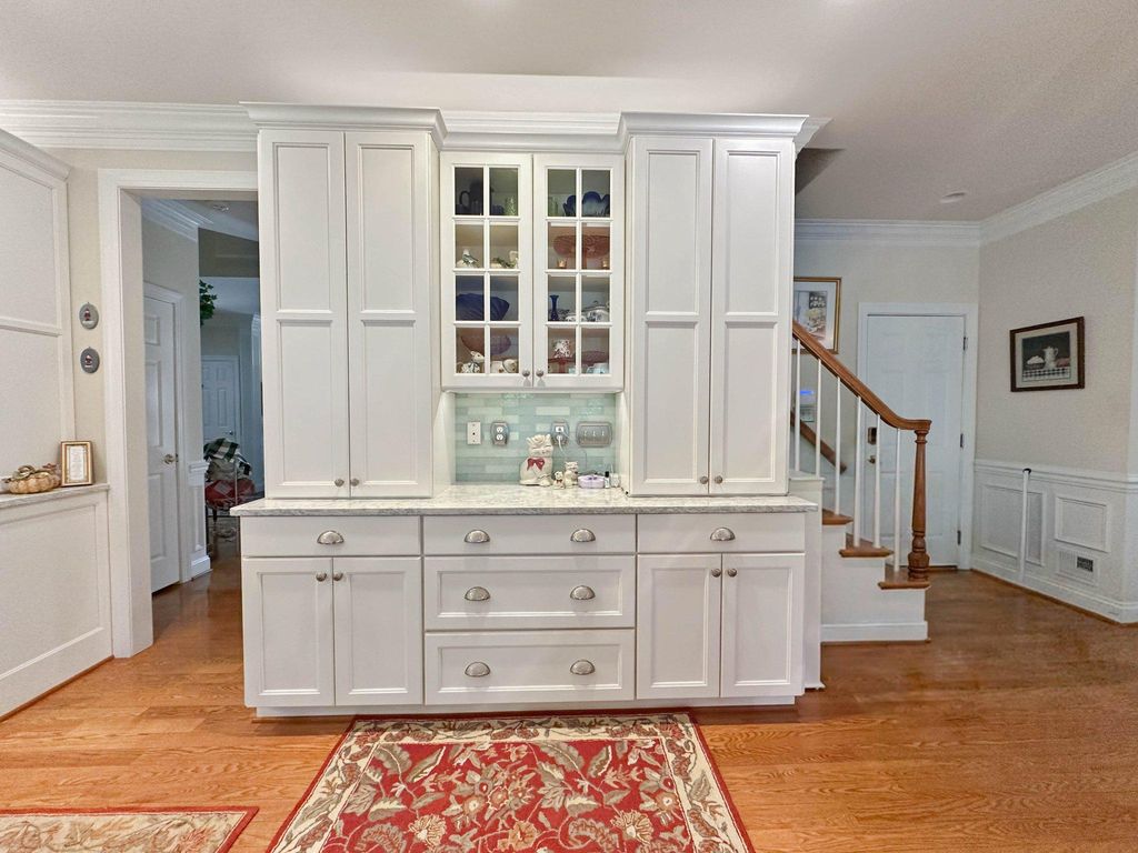 Image 19 of property listing at 8201 GREEN ICE DR, Pasadena, MD 21122
