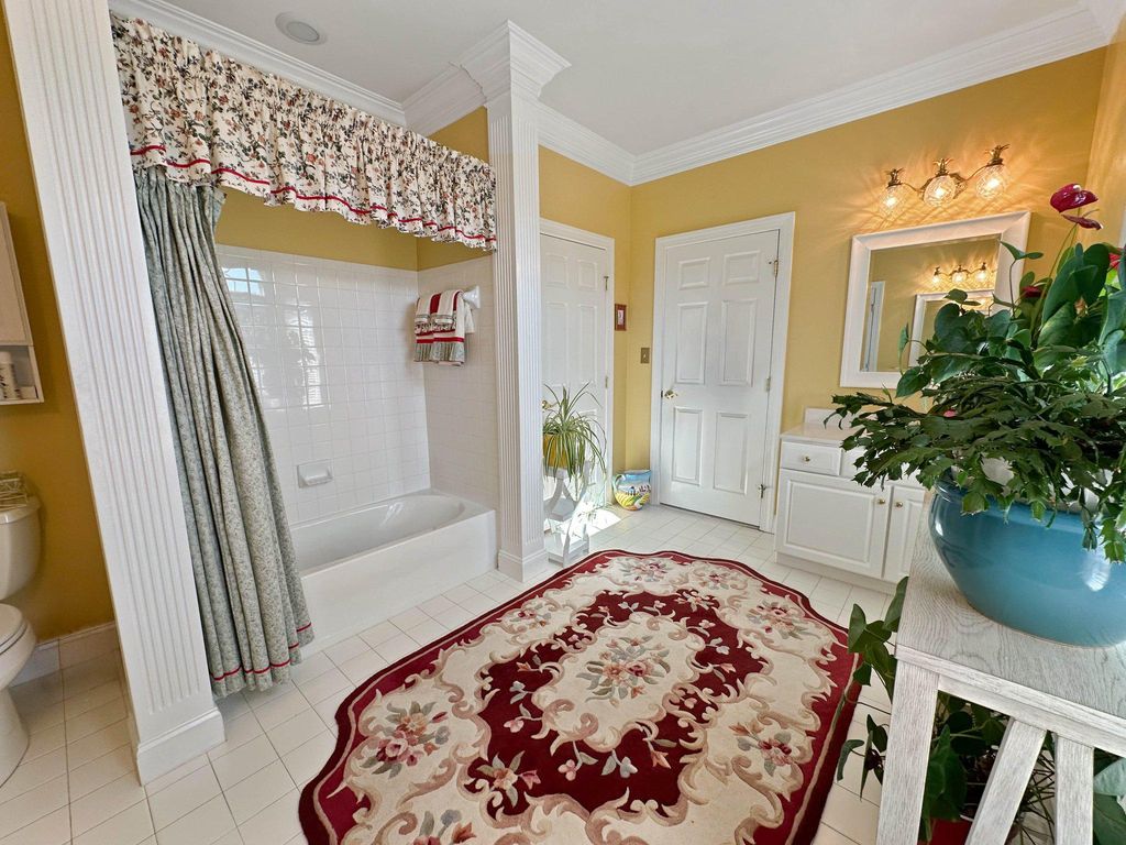 Image 57 of property listing at 8201 GREEN ICE DR, Pasadena, MD 21122