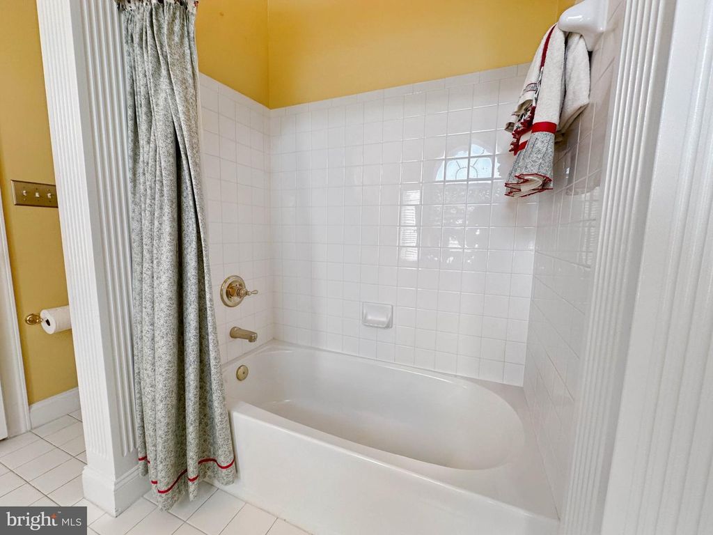 Image 58 of property listing at 8201 GREEN ICE DR, Pasadena, MD 21122