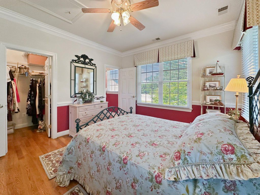 Image 62 of property listing at 8201 GREEN ICE DR, Pasadena, MD 21122