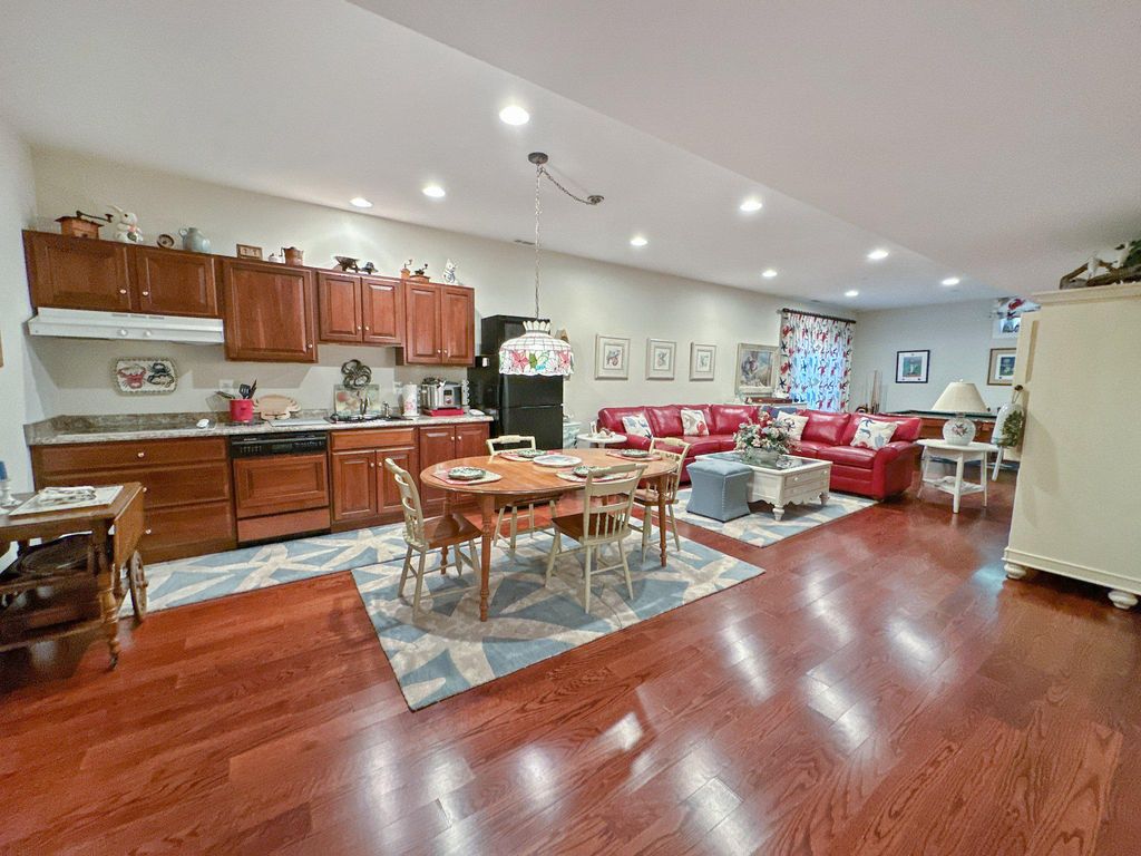 Image 67 of property listing at 8201 GREEN ICE DR, Pasadena, MD 21122