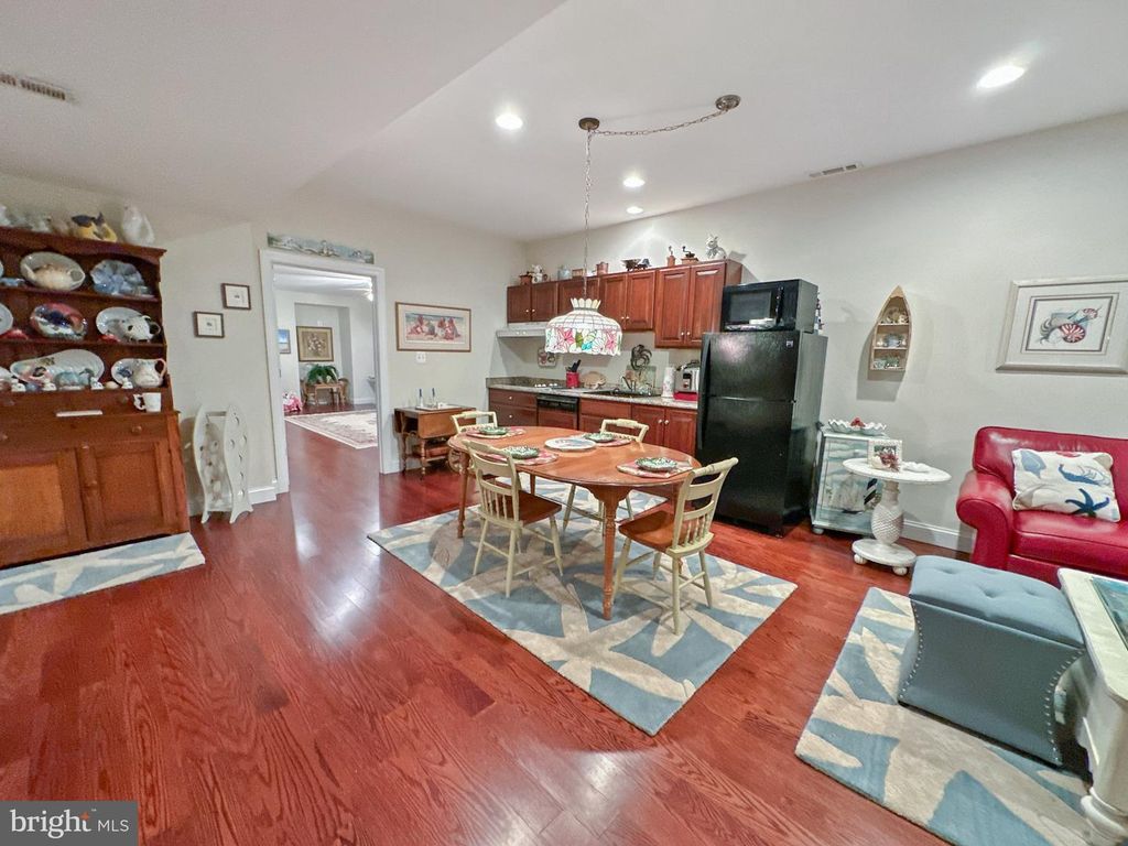Image 69 of property listing at 8201 GREEN ICE DR, Pasadena, MD 21122