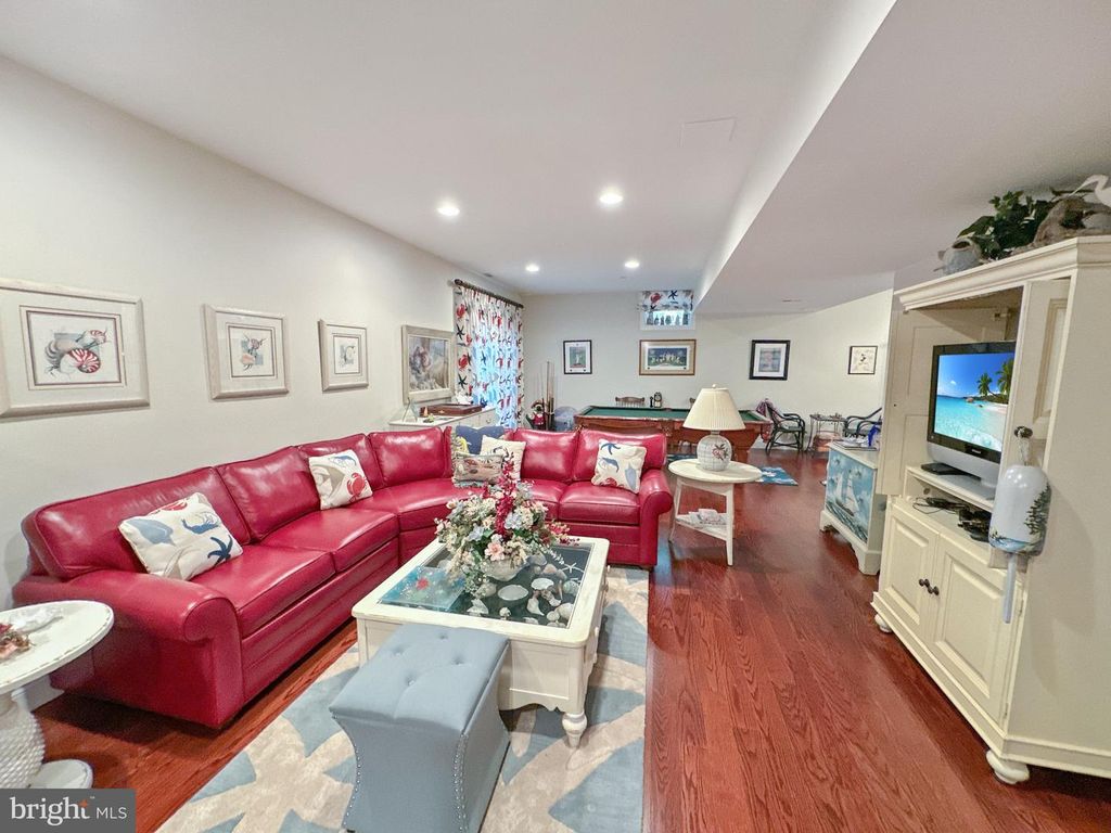 Image 70 of property listing at 8201 GREEN ICE DR, Pasadena, MD 21122