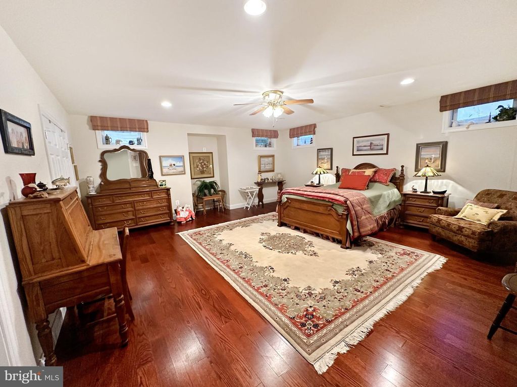 Image 73 of property listing at 8201 GREEN ICE DR, Pasadena, MD 21122