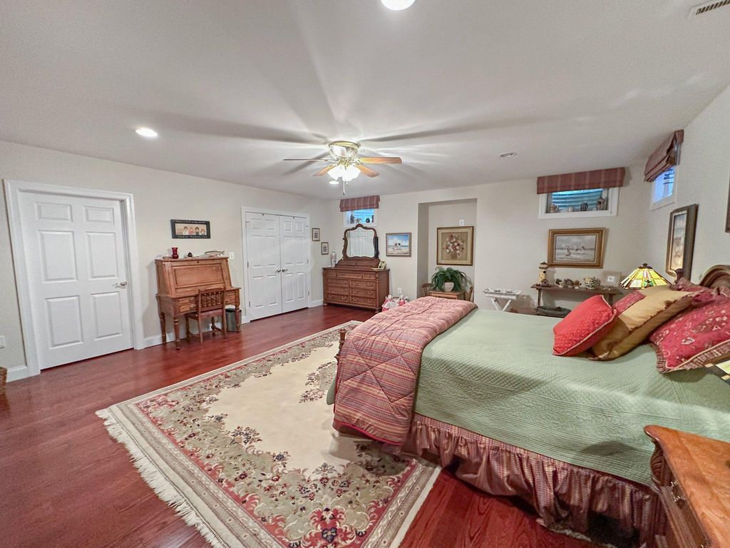 Image 75 of property listing at 8201 GREEN ICE DR, Pasadena, MD 21122