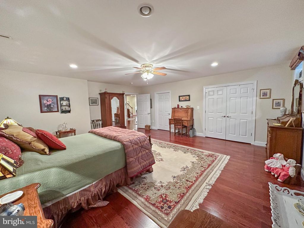 Image 76 of property listing at 8201 GREEN ICE DR, Pasadena, MD 21122